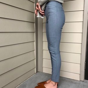 Express skinny stretch slacks- never worn